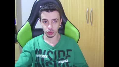 1good_vibes1 online show from June 18, 2026, 4:46 am