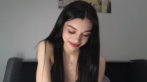 Snapshot of 9west chatting on June 26, 2026, 1:15 pm KARINA online show from June 26, 2026, 1:15 pm