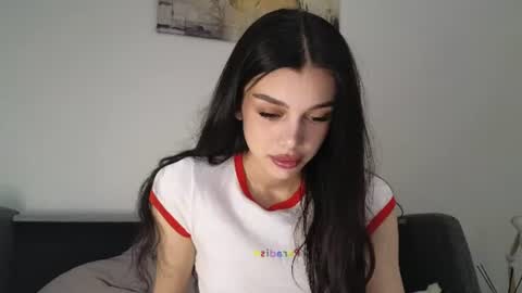 Snapshot of 9west chatting on July 7, 2026, 11:14 am KARINA online show from July 7, 2026, 11:14 am