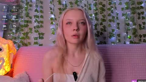 Snapshot of _angeldust_1 chatting on April 29, 2026, 2:15 am Emily online show from April 29, 2026, 2:15 am