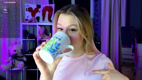 Snapshot of _anna_nolan_ chatting on February 19, 2026, 6:42 am Anna Nolan online show from February 19, 2026, 6:42 am