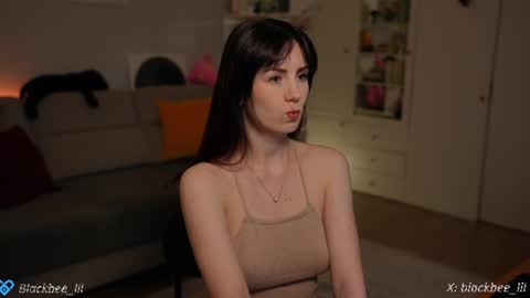 Lili online show from June 20, 2026, 5:27 pm