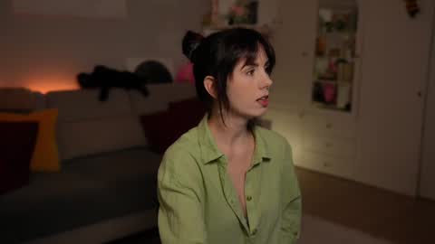 Lili online show from June 28, 2026, 6:25 pm