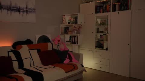 Lili online show from July 28, 2026, 8:52 pm