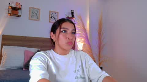 _emmacherry online show from June 30, 2026, 4:19 pm