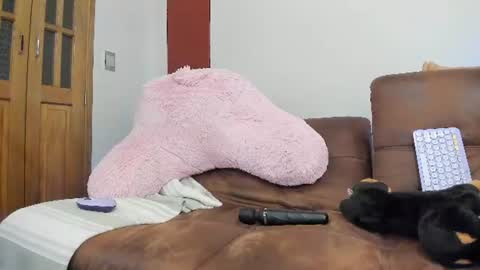 _hottie__ online show from June 22, 2026, 3:25 am