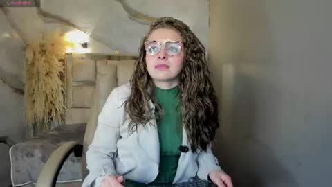 Snapshot of _isaabellaa chatting on July 12, 2026, 1:24 pm Isa online show from July 12, 2026, 1:24 pm
