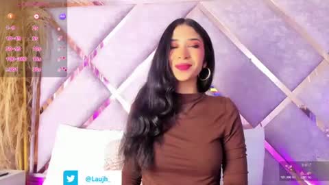 Lanna  online show from June 10, 2026, 12:26 pm