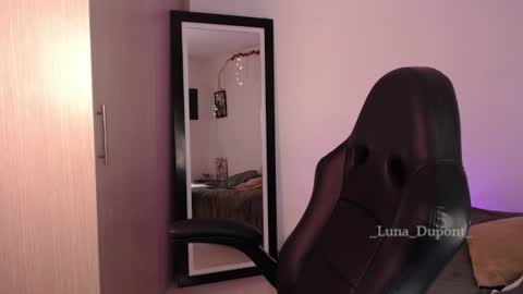  Luna  online show from July 31, 2026, 2:38 pm