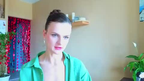 Snapshot of _masterpiece__ chatting on August 2, 2026, 10:03 am Sophia online show from August 2, 2026, 10:03 am