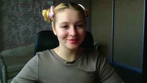 Melanie online show from May 16, 2026, 10:36 am