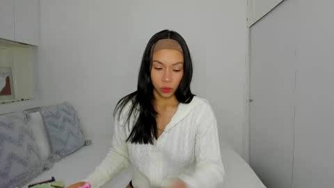 independent model natha online show from April 16, 2026, 5:52 am