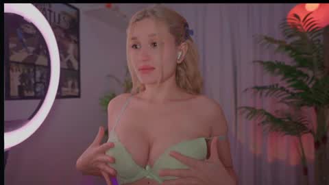Eva online show from June 18, 2026, 10:03 pm