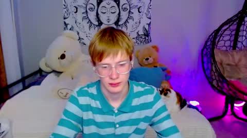 Kris Michael online show from July 29, 2026, 4:05 pm