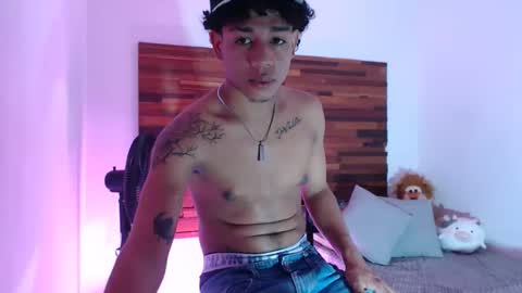 aarom online show from March 21, 2026, 6:22 pm