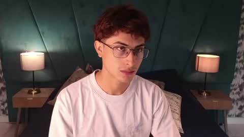 Aaron Ezequiel online show from June 25, 2026, 1:48 pm