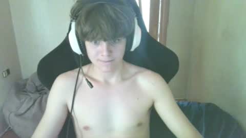 abbysal_blade online show from June 27, 2026, 6:40 am