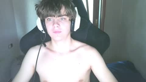 abbysal_blade online show from July 4, 2026, 6:52 am