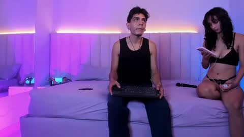 Snapshot of abrilandjulian chatting on June 24, 2026, 12:15 pm Abril and Julian online show from June 24, 2026, 12:15 pm