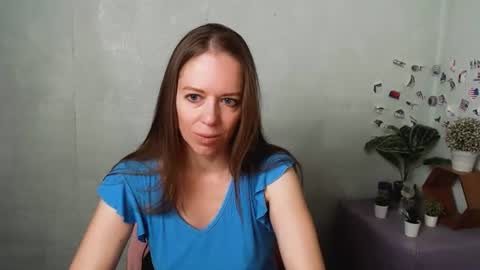 adamais_ online show from June 22, 2026, 2:46 am