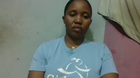 Snapshot of adelealy chatting on June 4, 2026, 3:12 am adelealy online show from June 4, 2026, 3:12 am