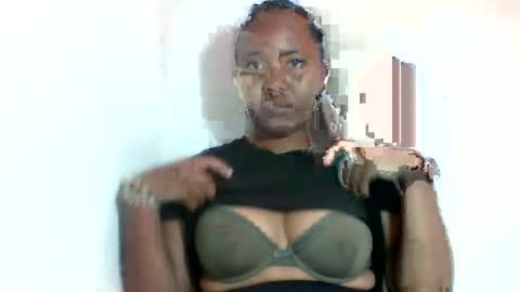 Snapshot of adelealy chatting on July 16, 2026, 7:58 am adelealy online show from July 16, 2026, 7:58 am