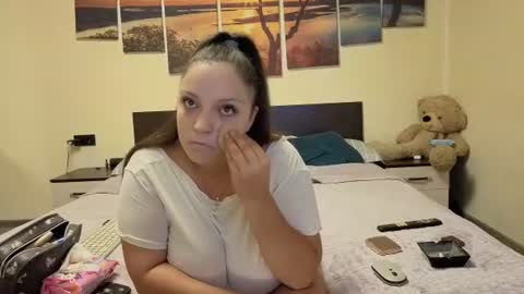 Adellineee online show from July 29, 2026, 8:51 pm