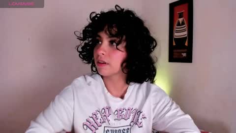 adrianny online show from May 25, 2026, 6:41 am