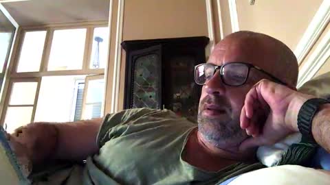 adrienfromparis online show from April 30, 2026, 6:53 am