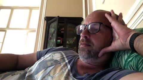 adrienfromparis online show from May 10, 2026, 11:48 am
