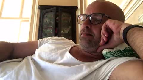 adrienfromparis online show from May 14, 2026, 11:39 am