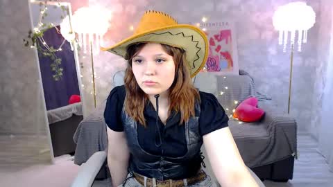 agathaagnia online show from May 17, 2026, 8:05 pm