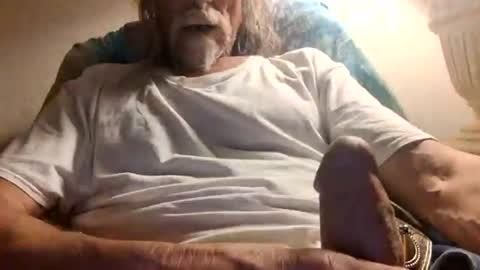 Snapshot of agedhardwood59618233 chatting on July 9, 2026, 2:59 am agedhardwood59618233 online show from July 9, 2026, 2:59 am