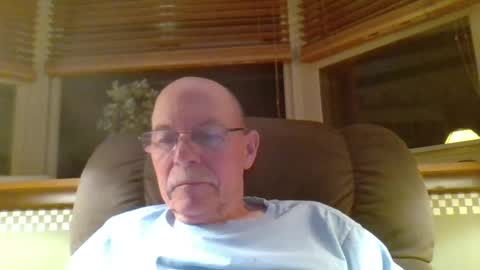aguynrkfrd online show from July 18, 2026, 9:35 am