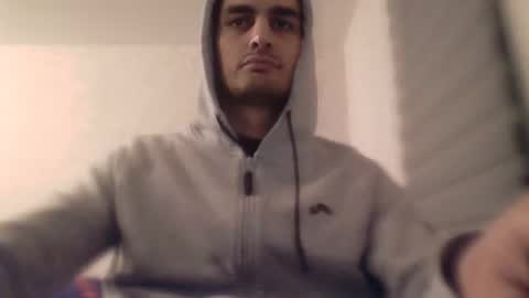 Snapshot of ahbehbi12 chatting on November 12, 2025, 11:47 pm ahbehbi12 online show from November 12, 2025, 11:47 pm