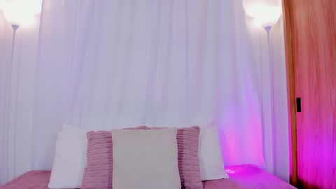 Snapshot of aishapeyton_ chatting on May 19, 2026, 5:25 am Aisha online show from May 19, 2026, 5:25 am