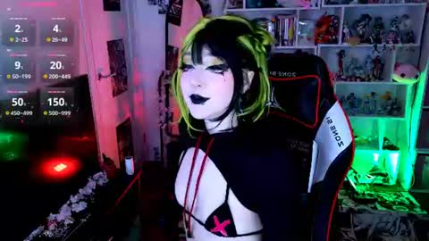 Aki online show from July 28, 2026, 8:52 pm