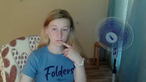 Snapshot of alalaska_ana chatting on June 14, 2026, 9:22 am Anna online show from June 14, 2026, 9:22 am