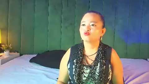 ALANA PETITE online show from July 16, 2026, 1:28 pm