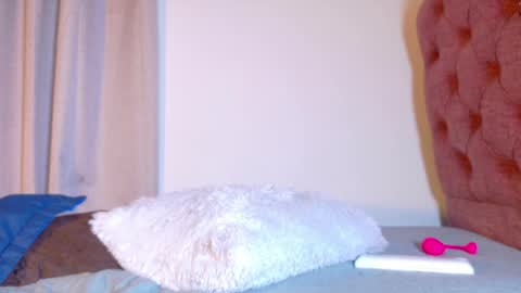 alejandra_dunn1 online show from May 16, 2026, 12:18 am