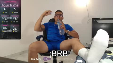 alejandrocock online show from May 12, 2026, 9:06 am