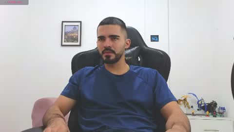Snapshot of alejandroo_7 chatting on July 10, 2026, 5:37 pm alejandroo_7 online show from July 10, 2026, 5:37 pm