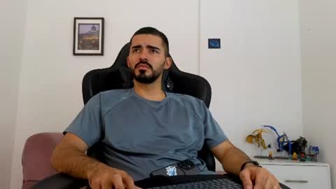 Snapshot of alejandroo_7 chatting on July 18, 2026, 7:28 pm alejandroo_7 online show from July 18, 2026, 7:28 pm