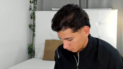 alejo_exotic online show from June 9, 2026, 12:17 pm