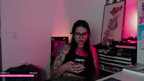 Snapshot of aleksanoir chatting on July 17, 2026, 6:13 pm AleksaNoir online show from July 17, 2026, 6:13 pm