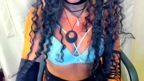 Luly online show from June 22, 2026, 1:29 am