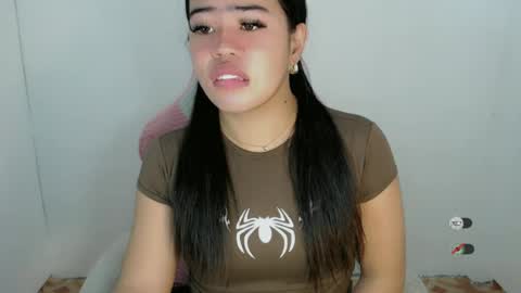 Snapshot of alesha_vibe_me chatting on July 1, 2026, 3:56 pm alesha_vibe_me online show from July 1, 2026, 3:56 pm