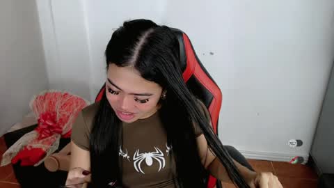 Snapshot of alesha_vibe_me chatting on July 3, 2026, 5:41 pm alesha_vibe_me online show from July 3, 2026, 5:41 pm