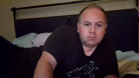aleveg__101 online show from June 14, 2026, 2:20 am