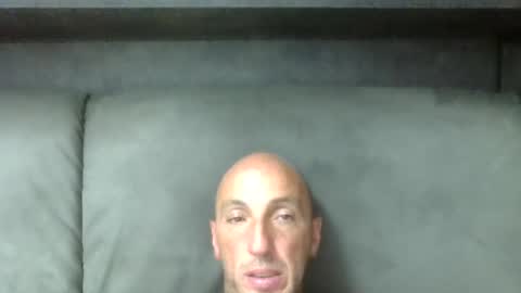 alex120475 online show from August 7, 2026, 9:39 pm
